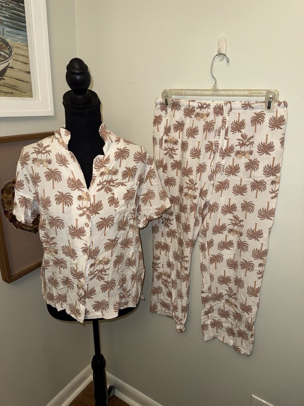 ED Ellen DeGeneres Love Pajama Set Medium Palm Tree Print Short Sleeve Pants M